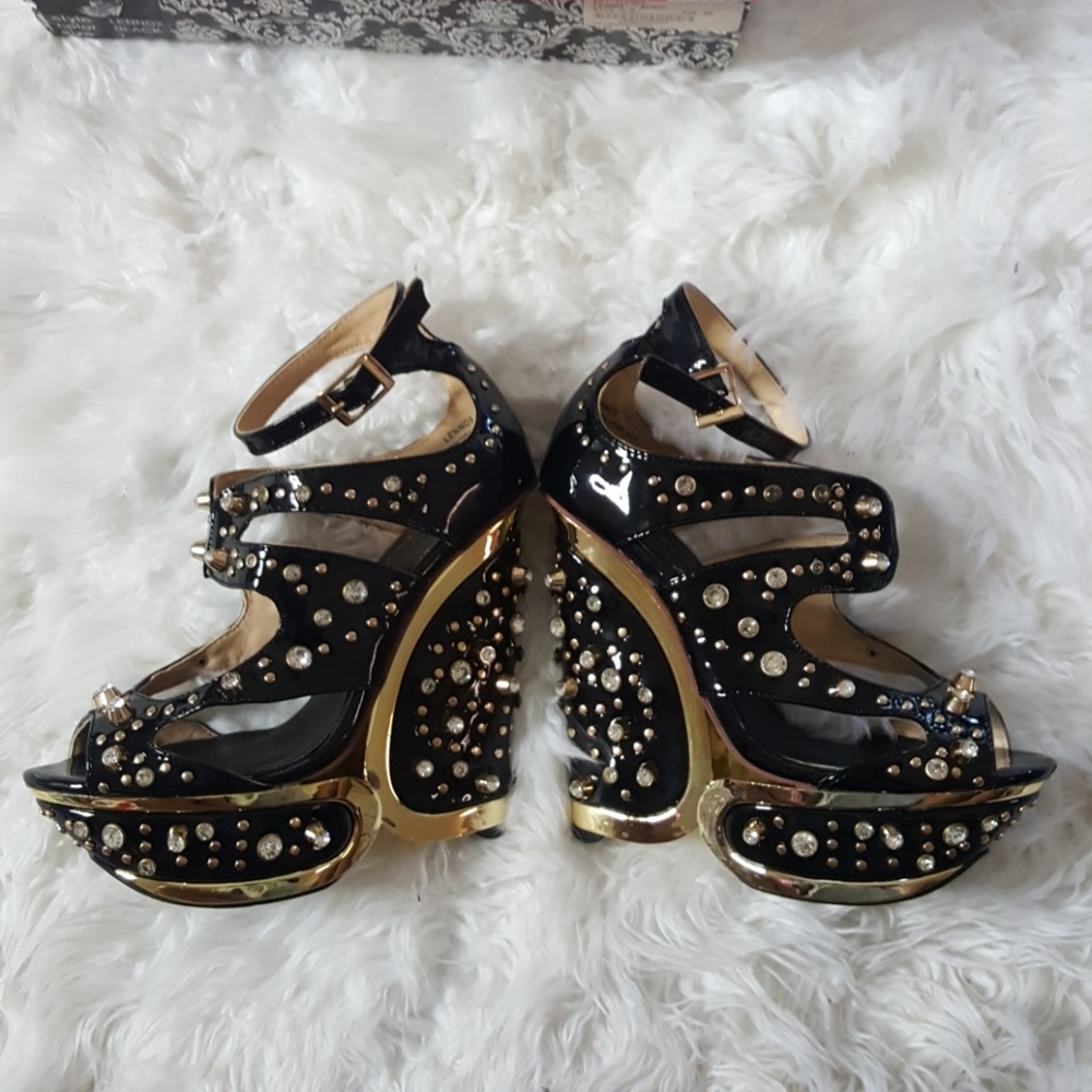 Privileged wedges